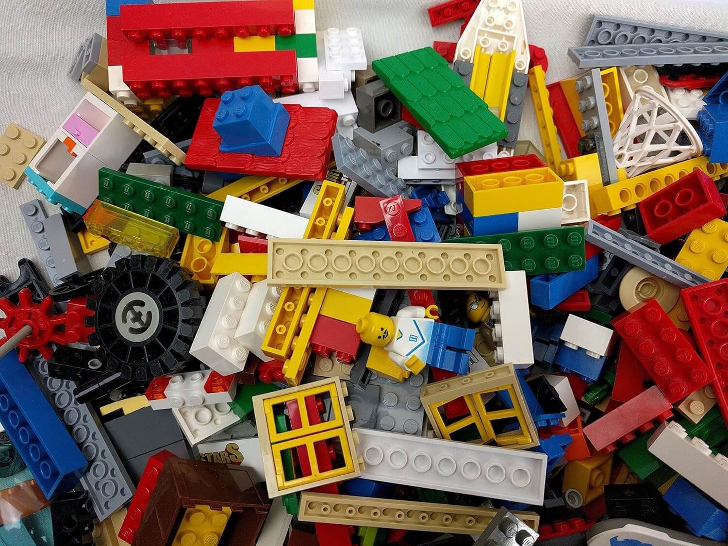 LEGO Bundle Mixed Lego Pieces (5KG) Blocks, Bricks, Mini-figures & Lots More Set - Imported from UK