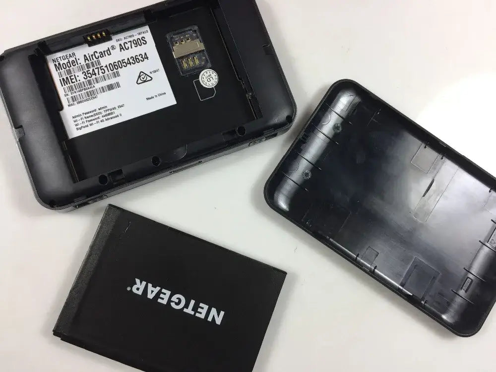 Netgear Telstra Wi-Fi 4G Advanced II, AirCard AC790S 4G 300Mbps Mobile Hotspot - Unlocked Version - Non PTA - Imported from UK