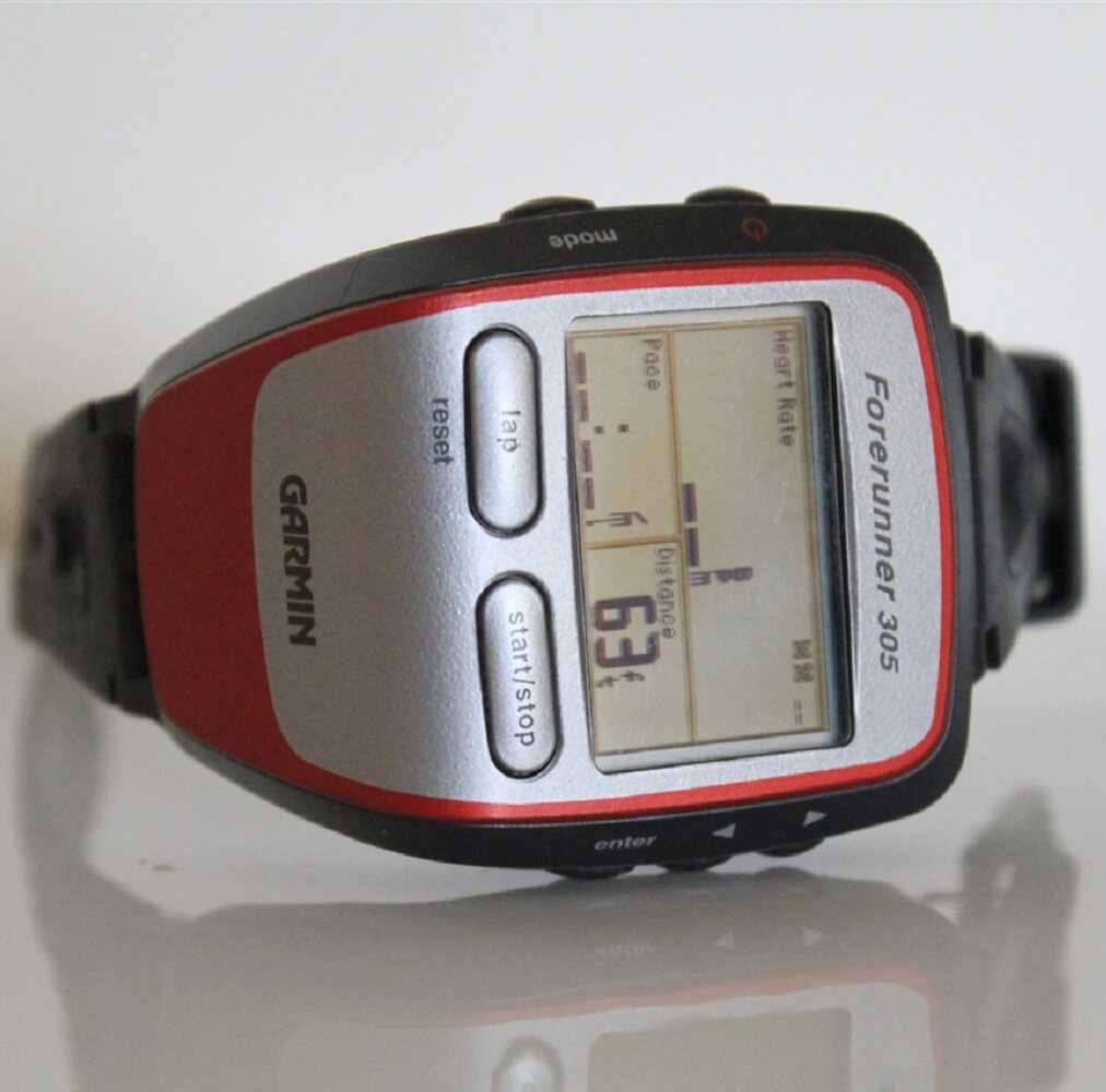 Garmin Forerunner 305 GPS Receiver With Heart Rate Monitor (Condition: 10/8) - Imported from UK